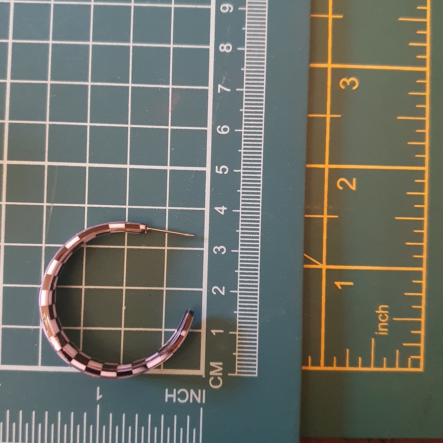 Checkboard hoops- Black