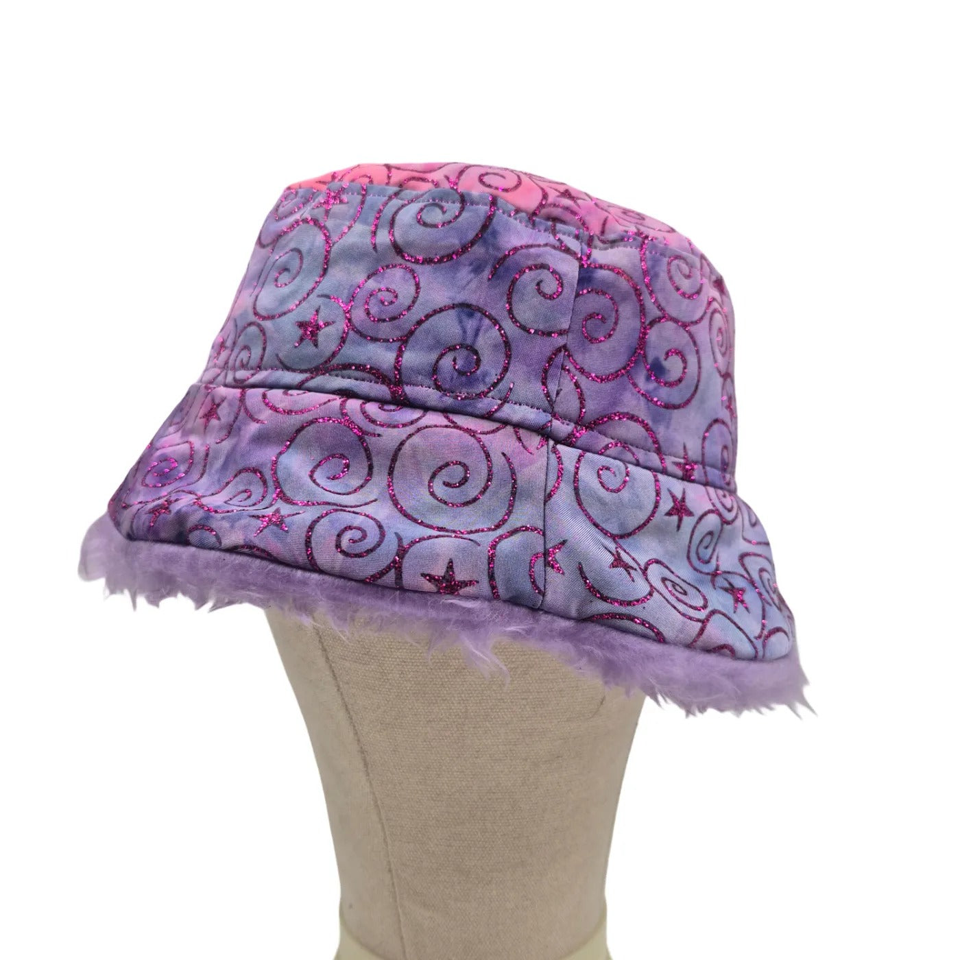 Reversible magical swirl bucket hat - lilac fur