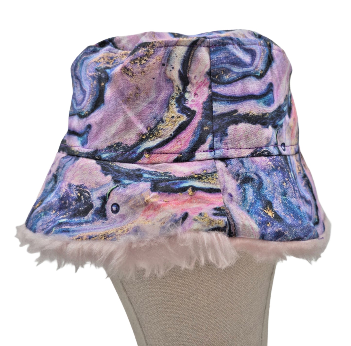 Reversible marble bucket hat - baby pink fur