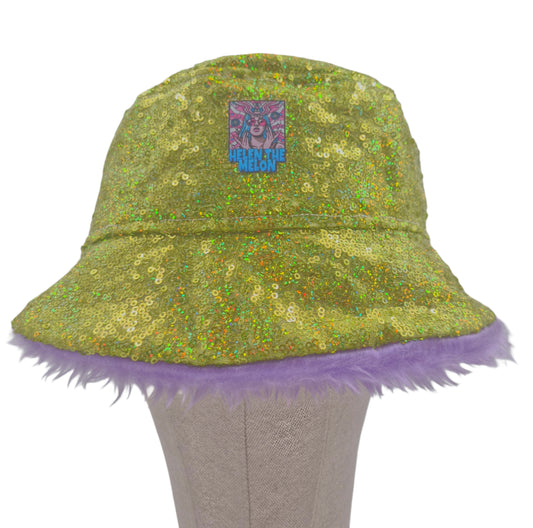 Reversible sequin green bucket hat - purple fur inside